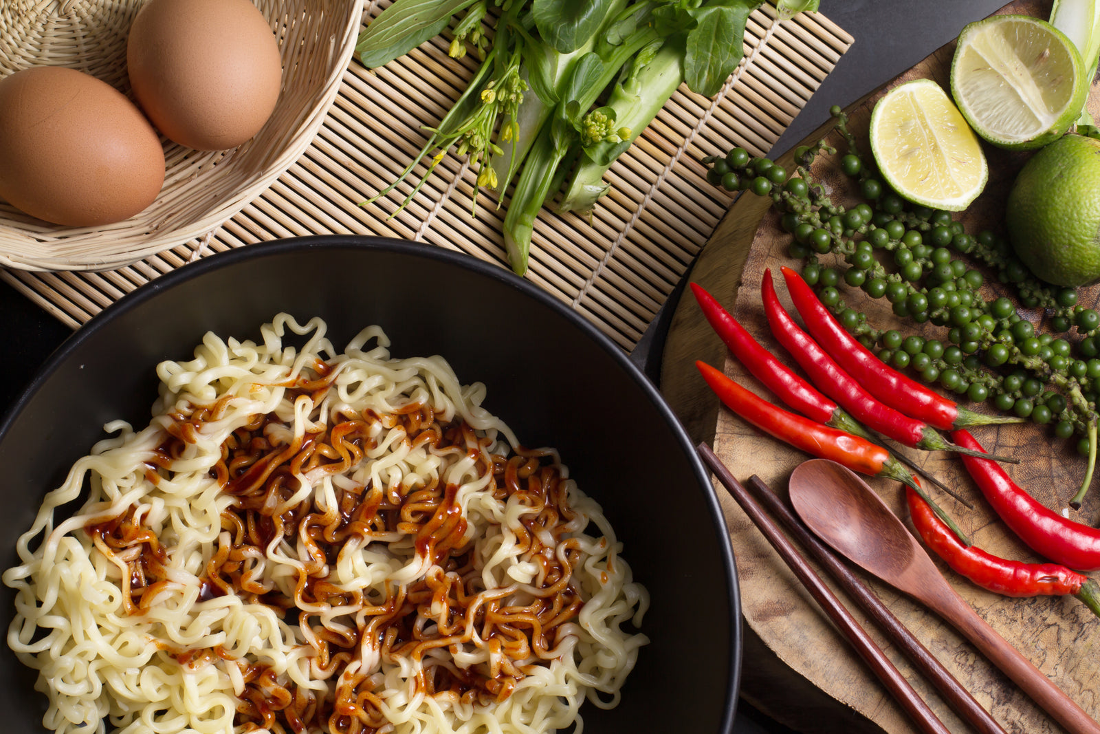 A premium ROAMSOME meal kit box opened on a clean kitchen worktop